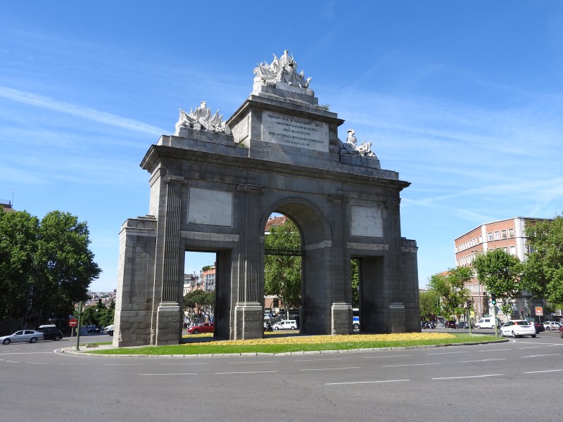 32 Puerta de Alcala